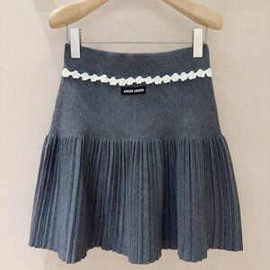 Miu Miu  new knitted pleated skirt